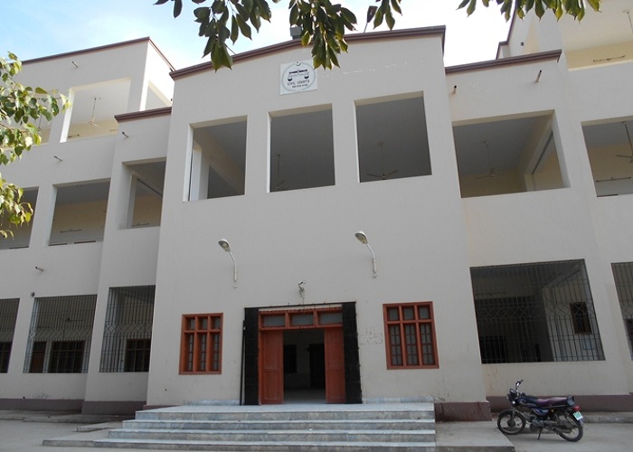 1 FRONT VIEW OF  BUILDING